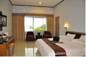 Patra Comfort Parapat Exterior foto